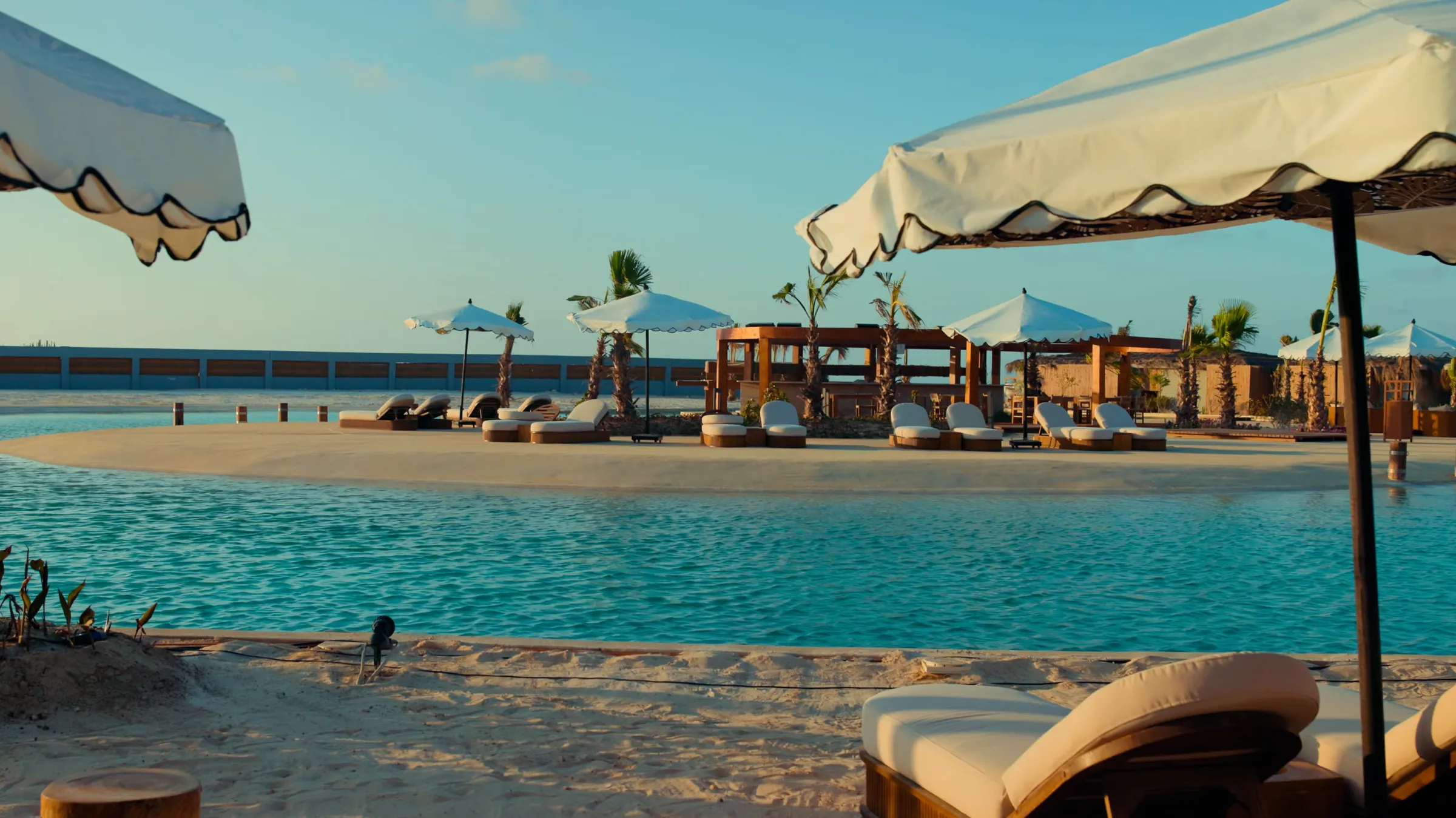 Villa Coconut Hotels scene 5